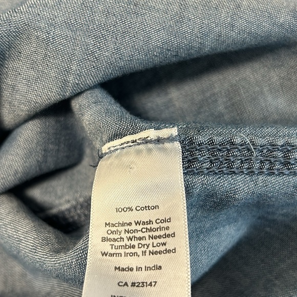 Talbots Adjustable Long Sleeve Distressed Denim Detailed Popover Tunic Top Sz L - Picture 11 of 11